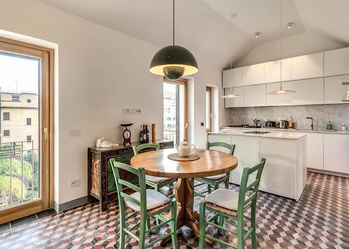 Trastevere Outstanding 4 Bedroom Terraced Apartamento *