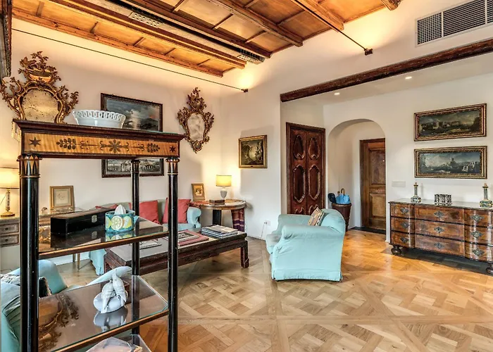 Trastevere Outstanding 4 Bedroom Terraced *