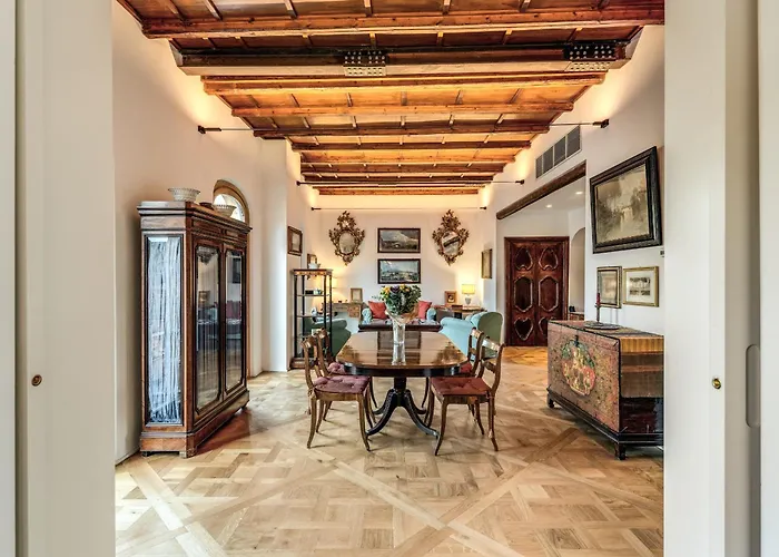 Trastevere Outstanding 4 Bedroom Terraced Roma